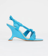 Iverly Knot Wedge By Acler