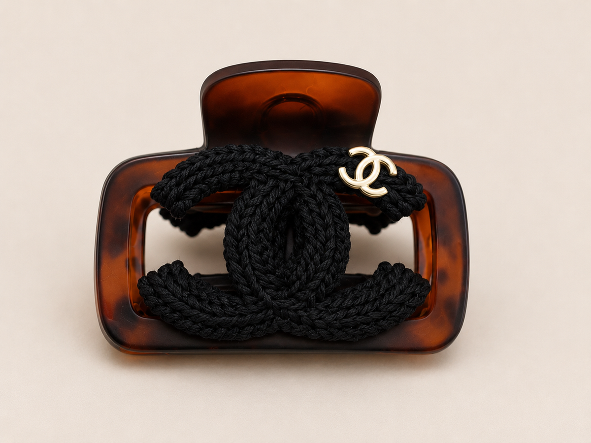 Amber Clip