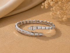Serpen Bangle