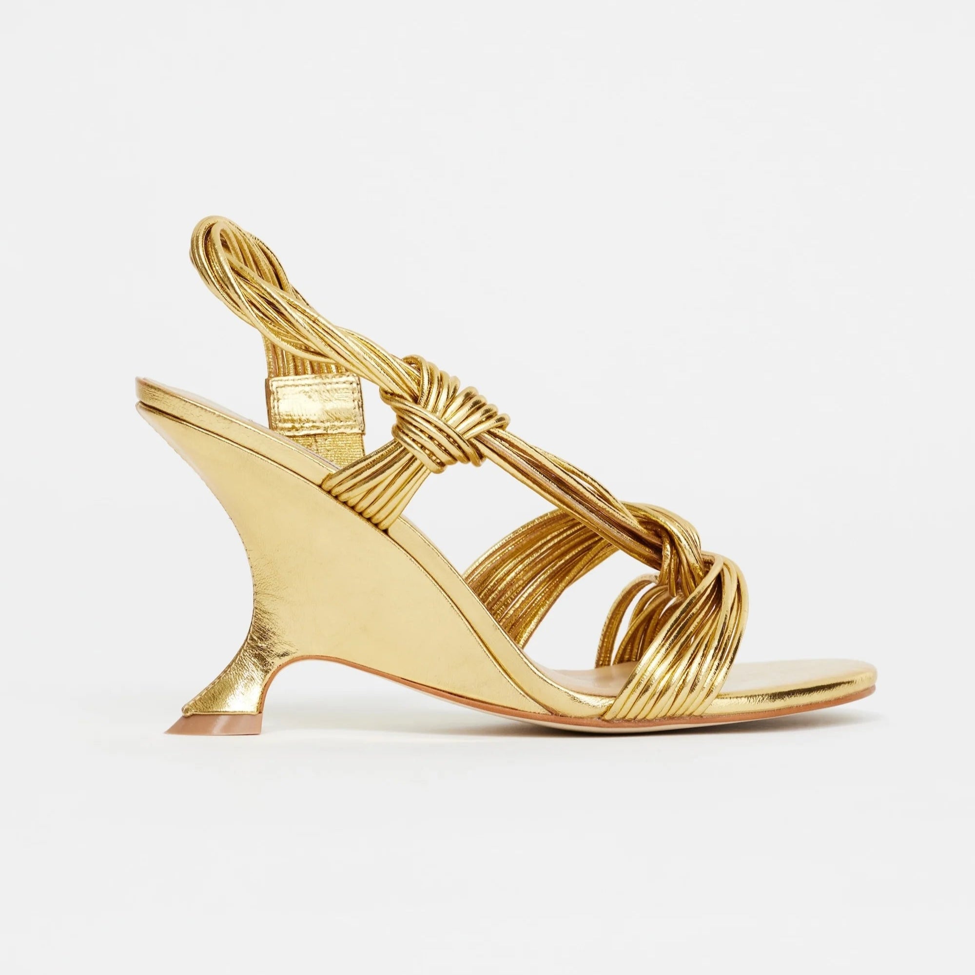 Iverly Knot Wedge By Acler